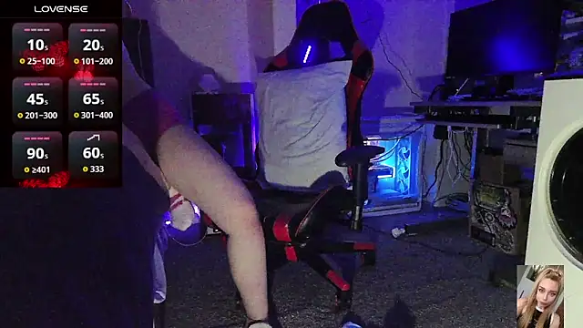 Blondiewithanass online show from February 17, 2026, 3:42 pm