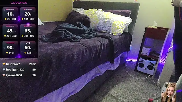 Blondiewithanass online show from January 19, 2026, 6:06 am