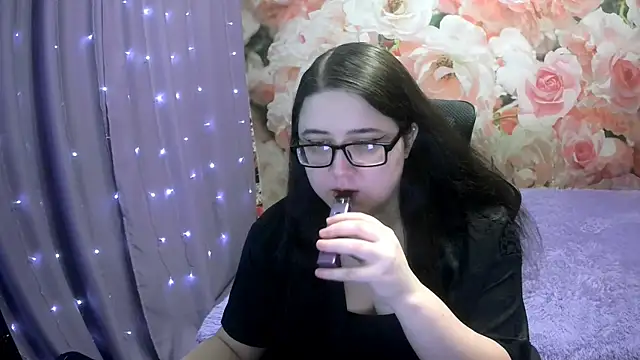 Snapshot of OverseerX chatting on October 31, 2025, 8:49 pm OverseerX online show from October 31, 2025, 8:49 pm