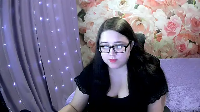 Snapshot of OverseerX chatting on October 10, 2025, 12:00 am OverseerX online show from October 10, 2025, 12:00 am