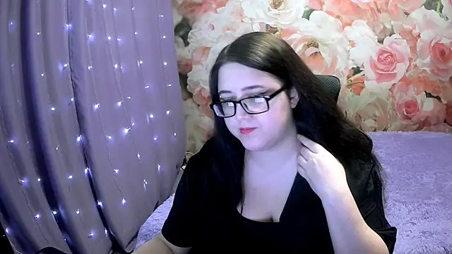 Snapshot of OverseerX chatting on October 30, 2025, 10:28 pm OverseerX online show from October 30, 2025, 10:28 pm