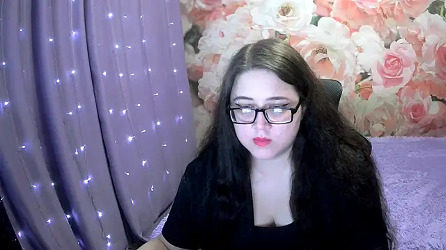 Snapshot of OverseerX chatting on October 29, 2025, 9:36 pm OverseerX online show from October 29, 2025, 9:36 pm