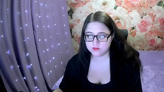 Snapshot of OverseerX chatting on October 28, 2025, 4:50 pm OverseerX online show from October 28, 2025, 4:50 pm