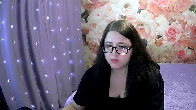 Snapshot of OverseerX chatting on October 23, 2025, 8:51 pm OverseerX online show from October 23, 2025, 8:51 pm