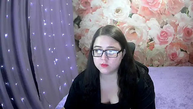 Snapshot of OverseerX chatting on November 12, 2025, 9:07 pm OverseerX online show from November 12, 2025, 9:07 pm