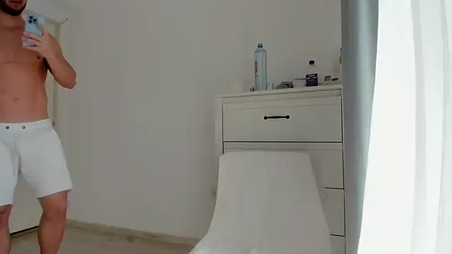 woolfiie online show from March 18, 2025, 9:12 am