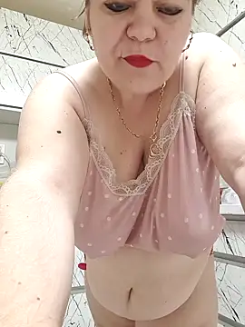 Snapshot of cindybbwsquirt chatting on October 18, 2025, 5:42 am cindybbwsquirt online show from October 18, 2025, 5:42 am