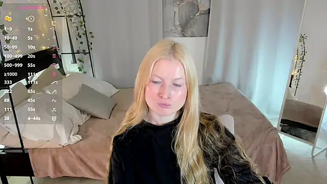 Snapshot of Laly_Peach chatting on June 14, 2026, 6:58 am Laly Peach online show from June 14, 2026, 6:58 am