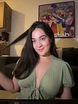Snapshot of Nina_lovi chatting on May 29, 2026, 1:00 am Nina lovi online show from May 29, 2026, 1:00 am