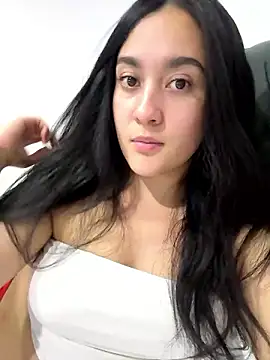 Snapshot of Nina_lovi chatting on December 7, 2024, 12:25 am Nina lovi online show from December 7, 2024, 12:25 am