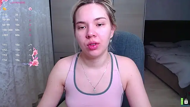 Snapshot of Lana__Nova chatting on November 15, 2025, 10:52 am Lana Nova online show from November 15, 2025, 10:52 am