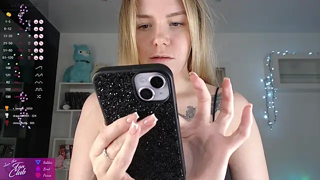 Snapshot of Emma_Bryan chatting on February 22, 2025, 5:46 pm Emma Bryan online show from February 22, 2025, 5:46 pm