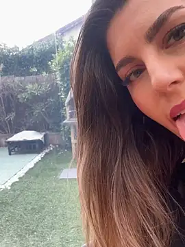 nicole 98 online show from April 10, 2026, 2:57 pm