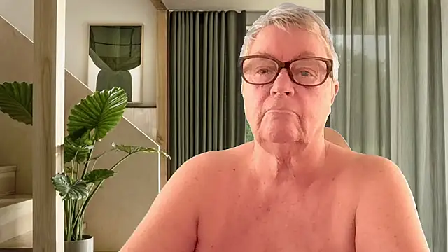 GrannyChrissy68 online show from March 28, 2026, 1:56 pm