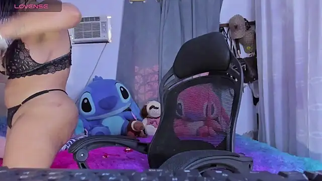 sweetfabianaxl online show from February 23, 2026, 7:14 pm