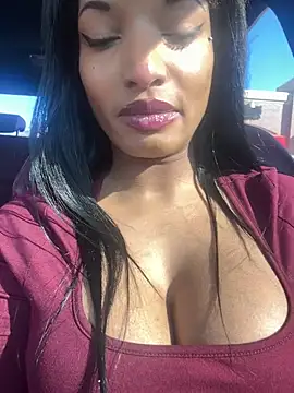 NicoleCocksXXX online show from January 18, 2026, 4:32 pm