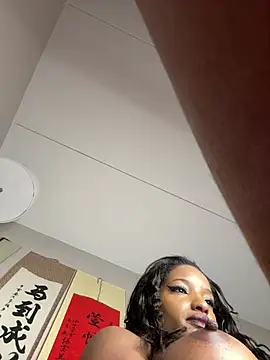 NicoleCocksXXX online show from April 12, 2026, 1:14 pm