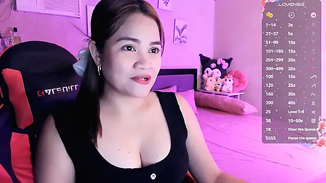 yenyen  online show from March 25, 2026, 2:12 am