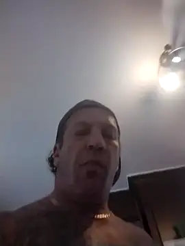 trucker1979 online show from November 20, 2025, 6:41 pm