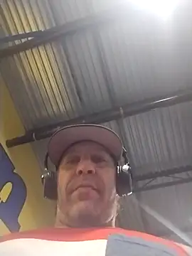Snapshot of trucker1979 chatting on May 24, 2026, 9:09 am trucker1979 online show from May 24, 2026, 9:09 am