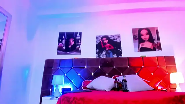 Snapshot of Ariana_lopezz chatting on February 7, 2025, 12:39 pm Ariana lopezz online show from February 7, 2025, 12:39 pm