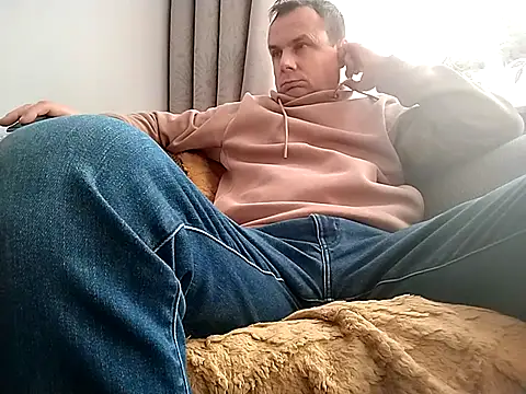 grzes19763 online show from October 20, 2025, 8:15 am