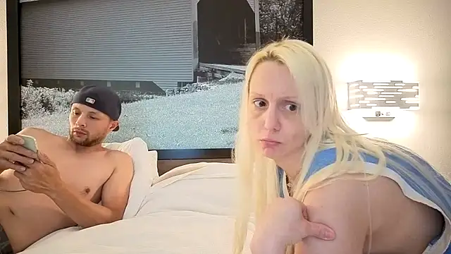 SquirTwerps online show from June 13, 2026, 4:43 am