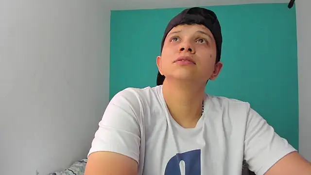 Snapshot of alex-queen- chatting on November 1, 2025, 6:57 pm alex-queen- online show from November 1, 2025, 6:57 pm