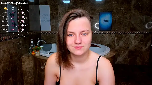 MelindaTin online show from November 15, 2025, 12:47 am