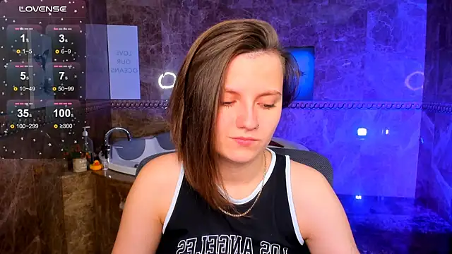 MelindaTin online show from May 13, 2026, 1:01 am
