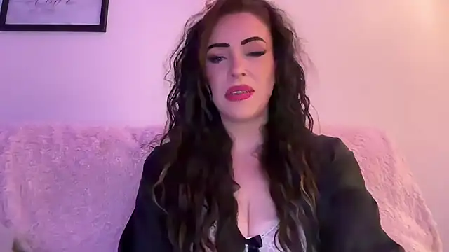 EmilyBlue online show from April 4, 2026, 7:42 pm