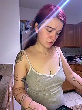 joeystaciee online show from April 12, 2026, 3:37 pm