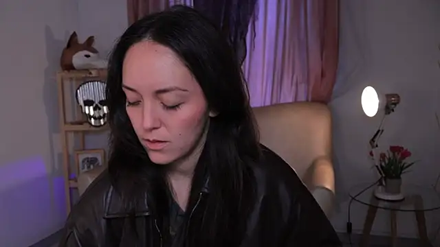 molly marmalade  online show from October 14, 2025, 2:07 pm