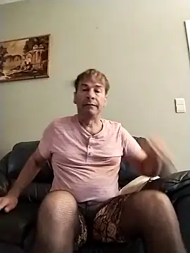 lekkerkoen1 online show from September 13, 2025, 5:24 pm