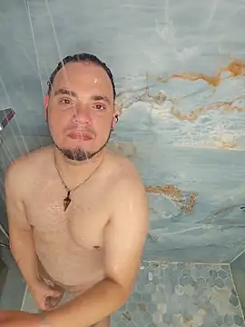 latinoflpr online show from February 25, 2026, 2:56 am