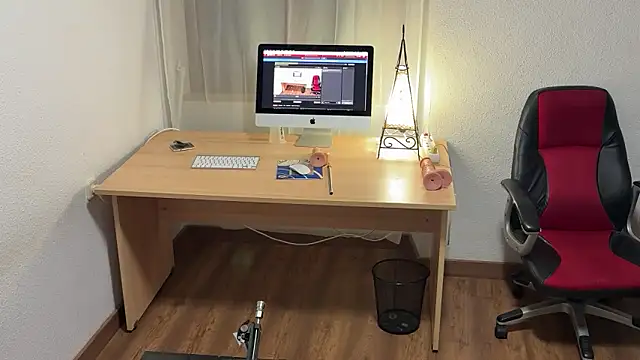 pinkgirls18 online show from April 21, 2026, 10:27 pm