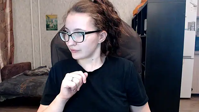 AnKey Rayah online show from December 13, 2025, 8:26 pm