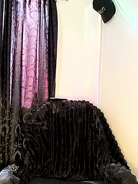 Snapshot of paola091 chatting on February 8, 2026, 3:32 pm paola091 online show from February 8, 2026, 3:32 pm