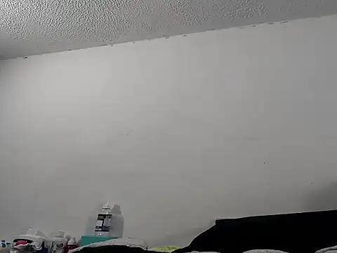 Snapshot of paola091 chatting on November 1, 2025, 11:37 am paola091 online show from November 1, 2025, 11:37 am