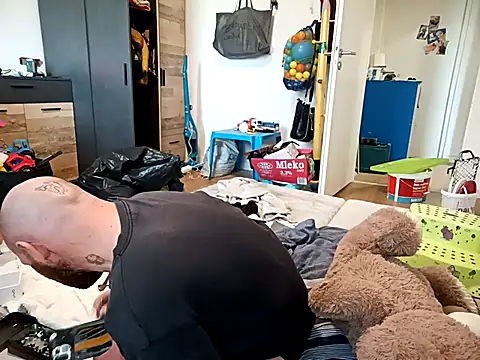 ganjaman871231 online show from November 13, 2025, 9:46 am