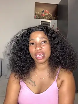 Snapshot of CurvyDesire1 chatting on December 2, 2025, 8:43 pm CurvyDesire1 online show from December 2, 2025, 8:43 pm