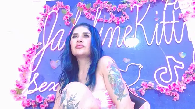 JakelineKitty online show from December 15, 2025, 2:17 am