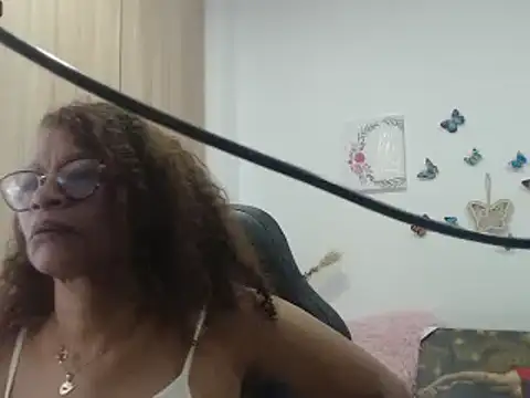 BustyMilf  online show from February 26, 2025, 11:54 am