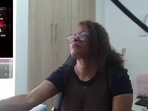 BustyMilf  online show from February 23, 2025, 6:34 pm