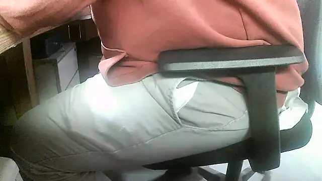 Snapshot of Cygnus58topchef chatting on December 1, 2025, 3:24 pm Cygnus58topchef online show from December 1, 2025, 3:24 pm