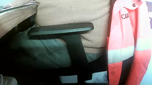 Snapshot of Cygnus58topchef chatting on October 11, 2025, 9:21 am Cygnus58topchef online show from October 11, 2025, 9:21 am