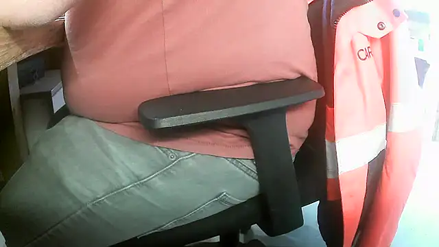 Snapshot of Cygnus58topchef chatting on October 17, 2025, 1:02 pm Cygnus58topchef online show from October 17, 2025, 1:02 pm