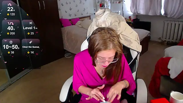 Kira honeyy online show from April 11, 2026, 7:45 am