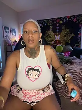 MzParker online show from December 15, 2025, 3:07 pm