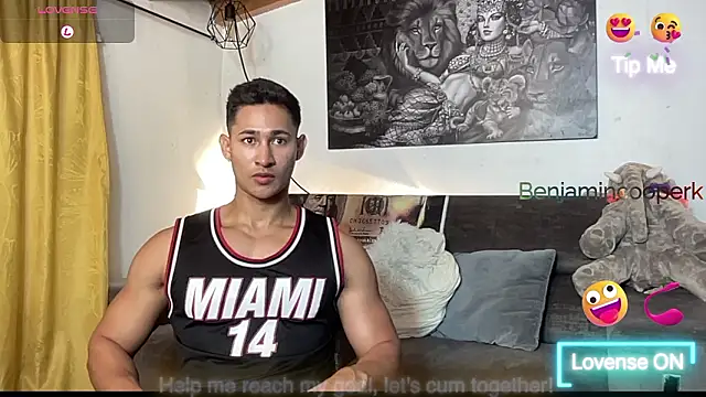 Snapshot of BenjaminCooperk chatting on February 19, 2026, 10:29 pm BenjaminCooperk online show from February 19, 2026, 10:29 pm